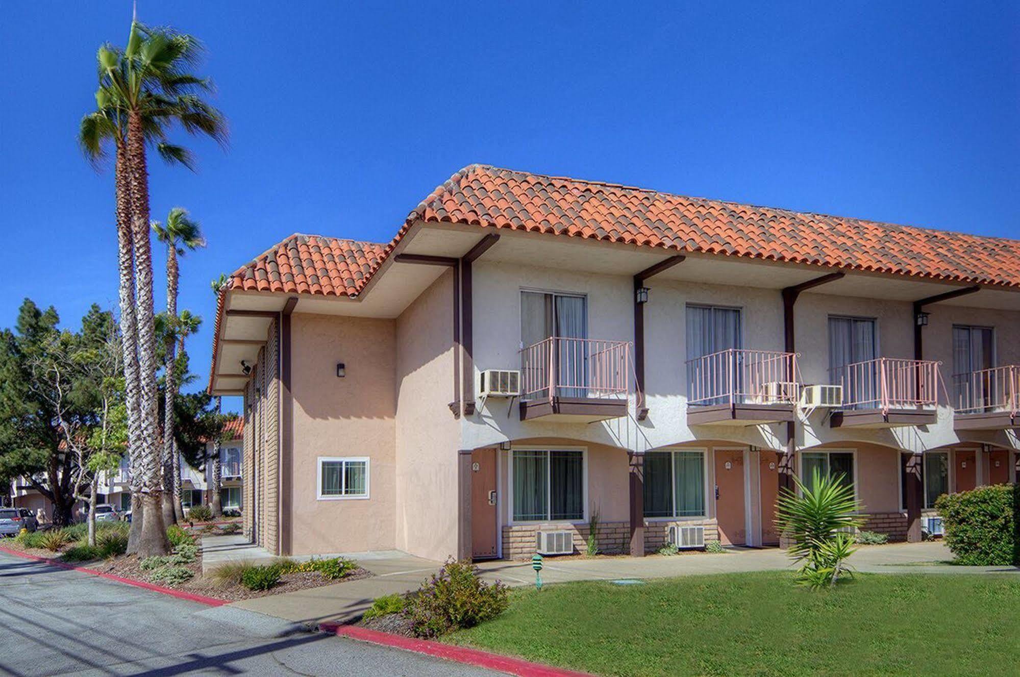 Los Prados Hotel San Mateo Dış mekan fotoğraf