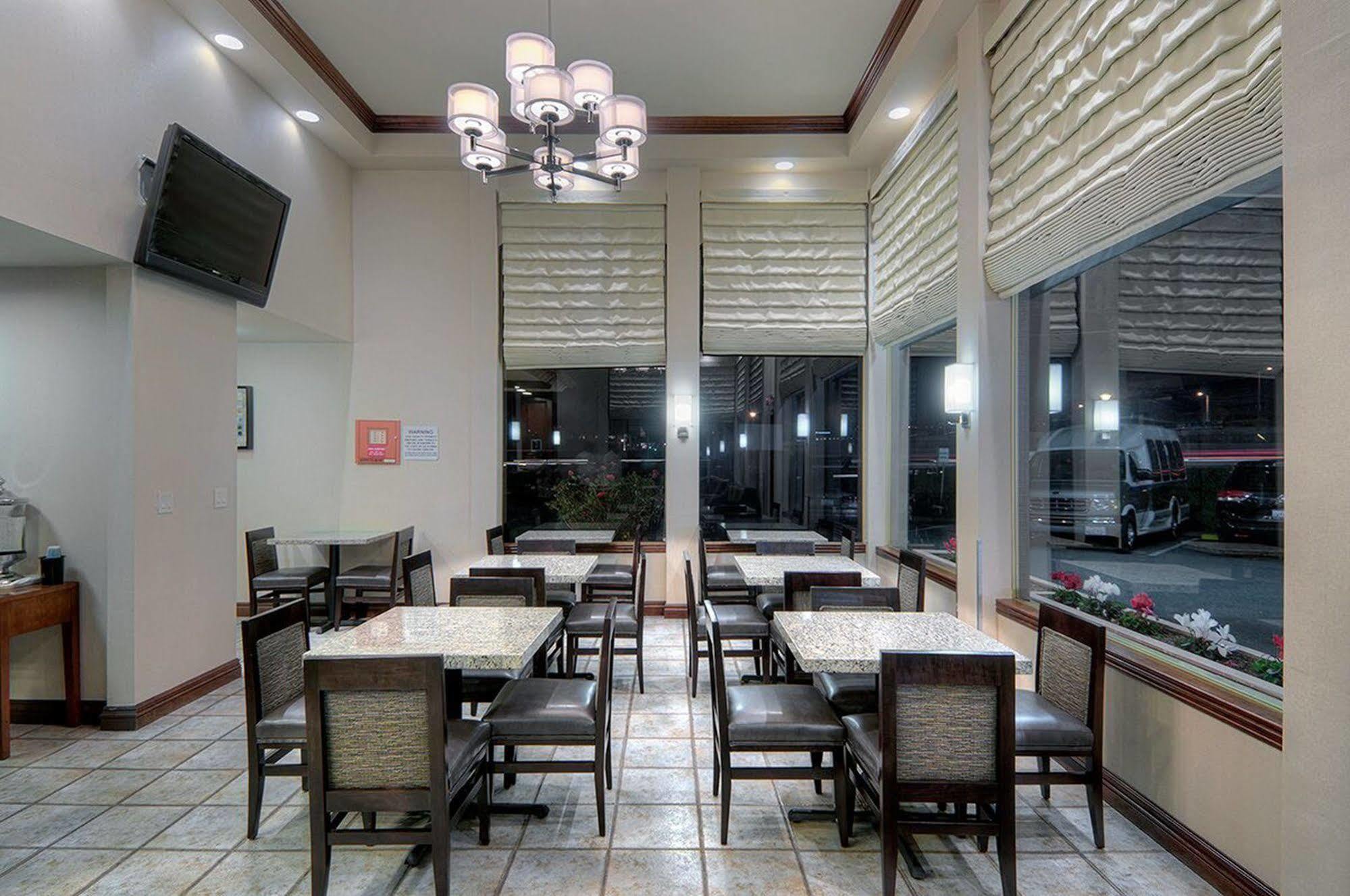 Los Prados Hotel San Mateo Dış mekan fotoğraf