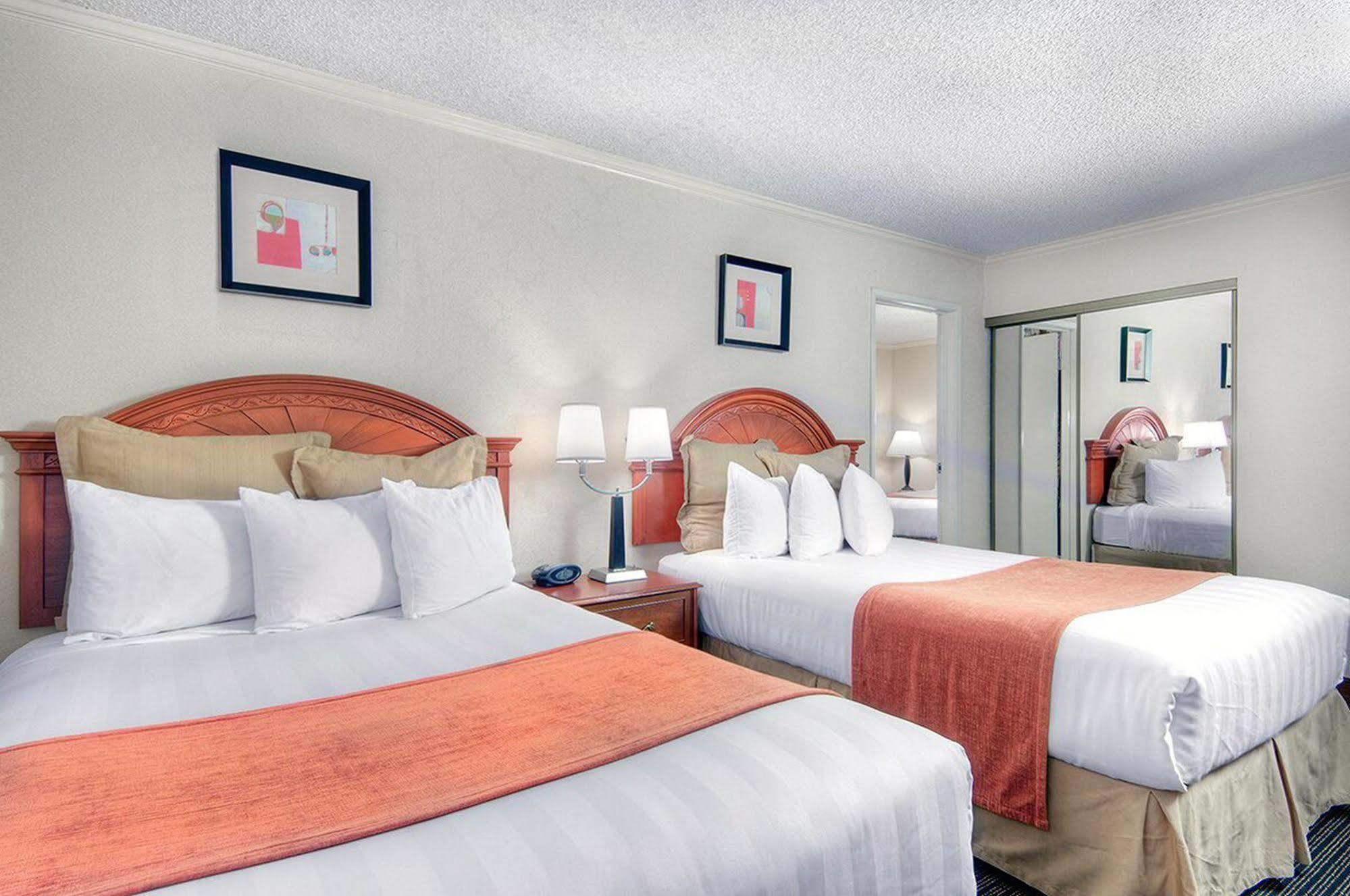 Los Prados Hotel San Mateo Dış mekan fotoğraf
